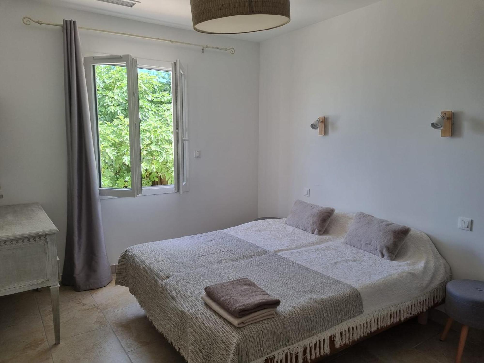 Au Fil De Soi Villa Saint-Julien-de-Peyrolas Rom bilde